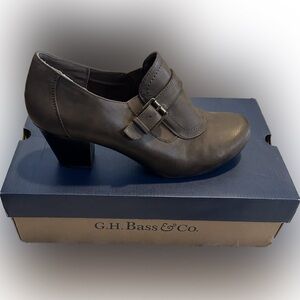 $9 clearance G.H. Bass & Co Mystic Brown Heels mushroom 10 slip on bootie S16